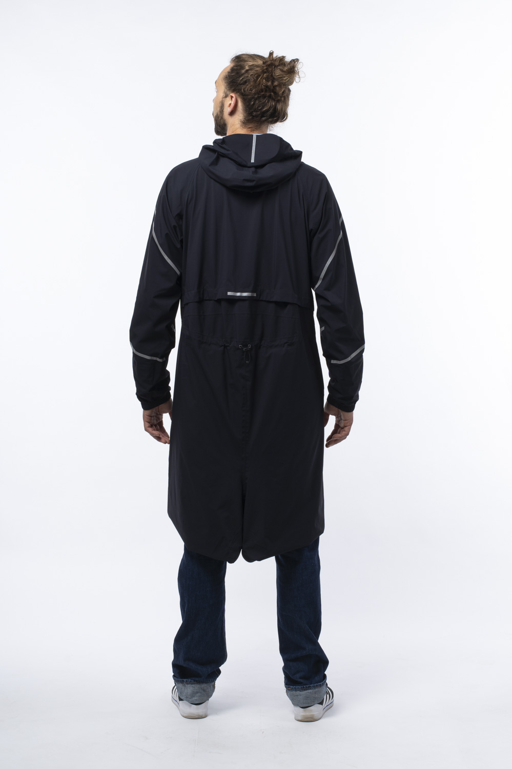 raijn-rain-jacket-black-men-back